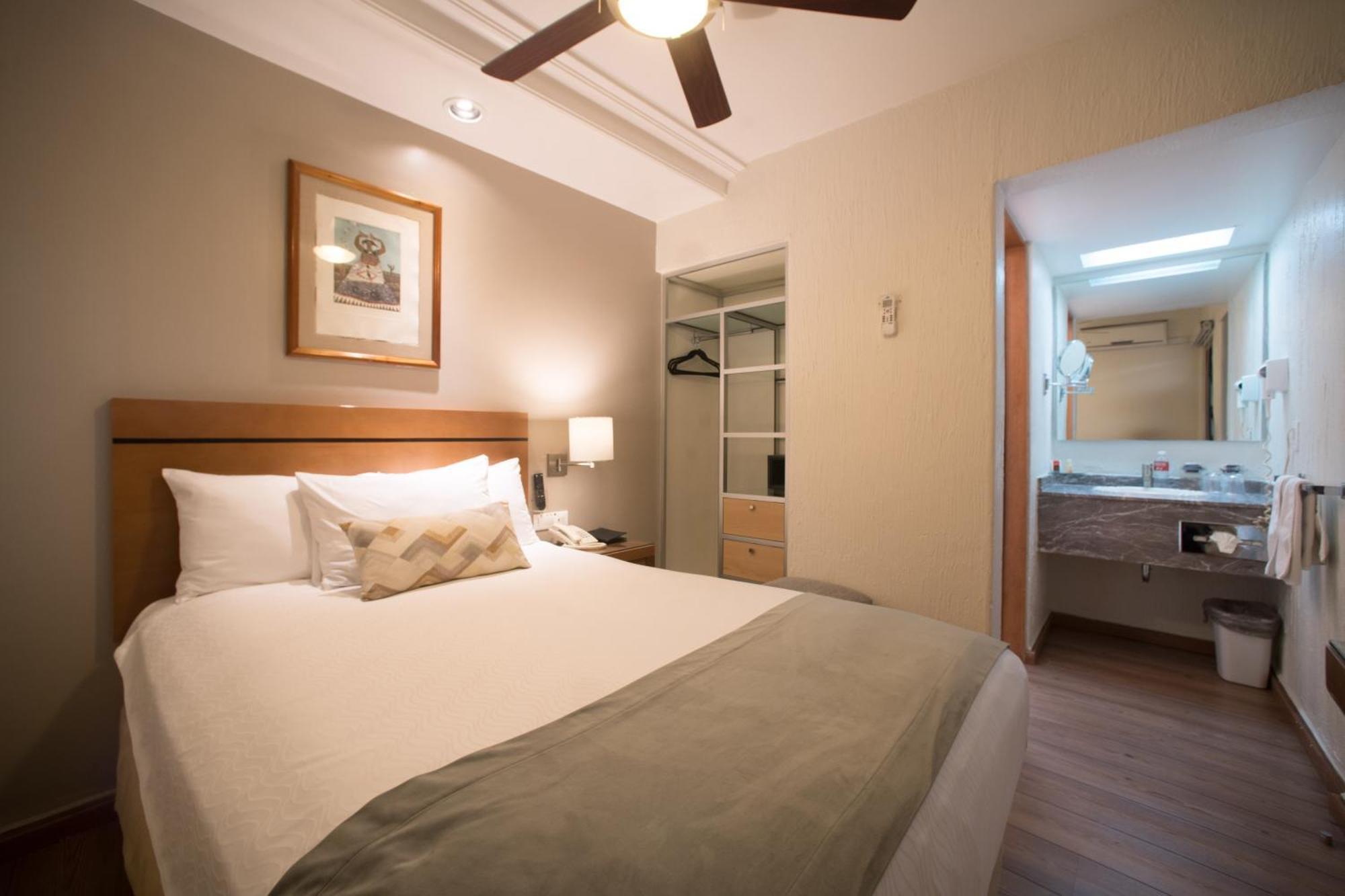 Oaxaca Hotel Abu מראה חיצוני תמונה
